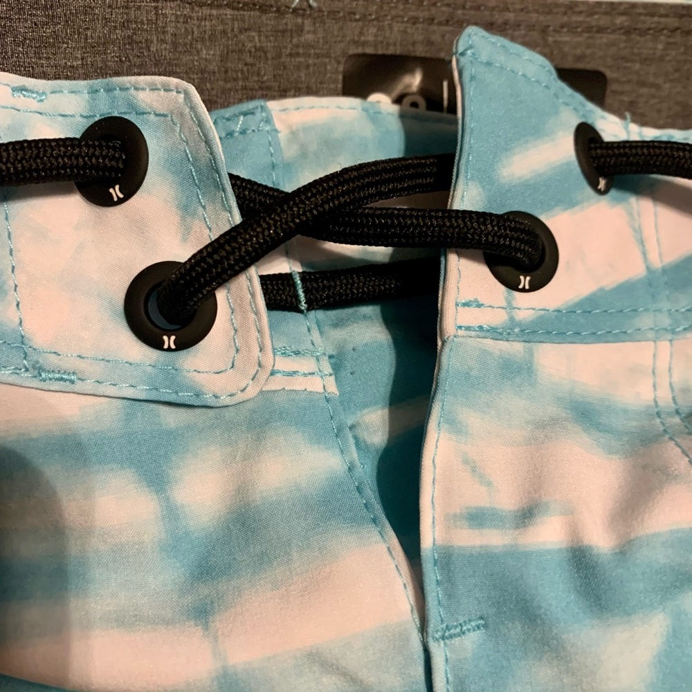 Hurley Mens Board shorts size 28 Nwt - Picture 6 of 8